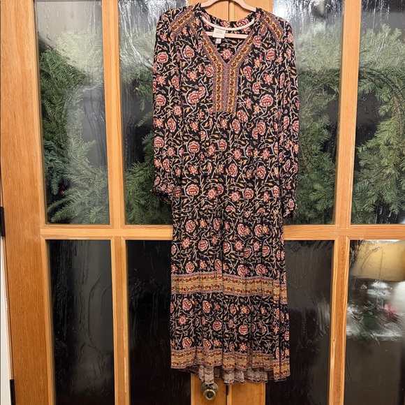 Knox Rose Dresses & Skirts - Knox Rose Black and Pink Floral Long Sleeve Dress